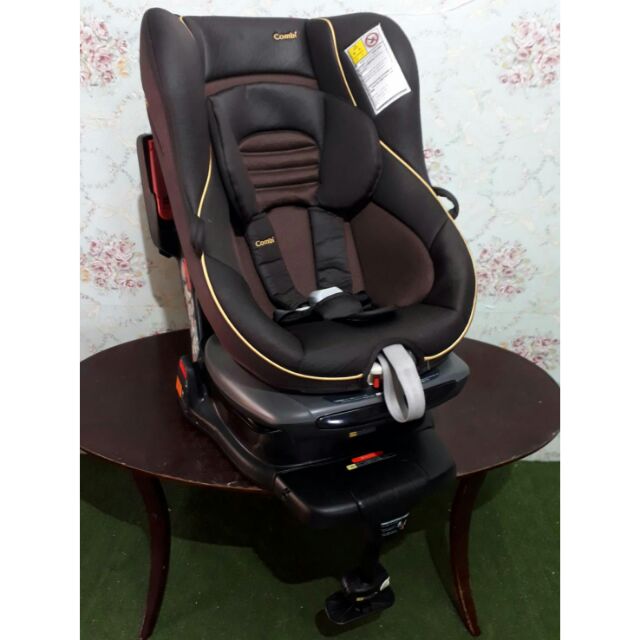 คาร์ซีทCombi  Luxtia. Turn white. Lable.