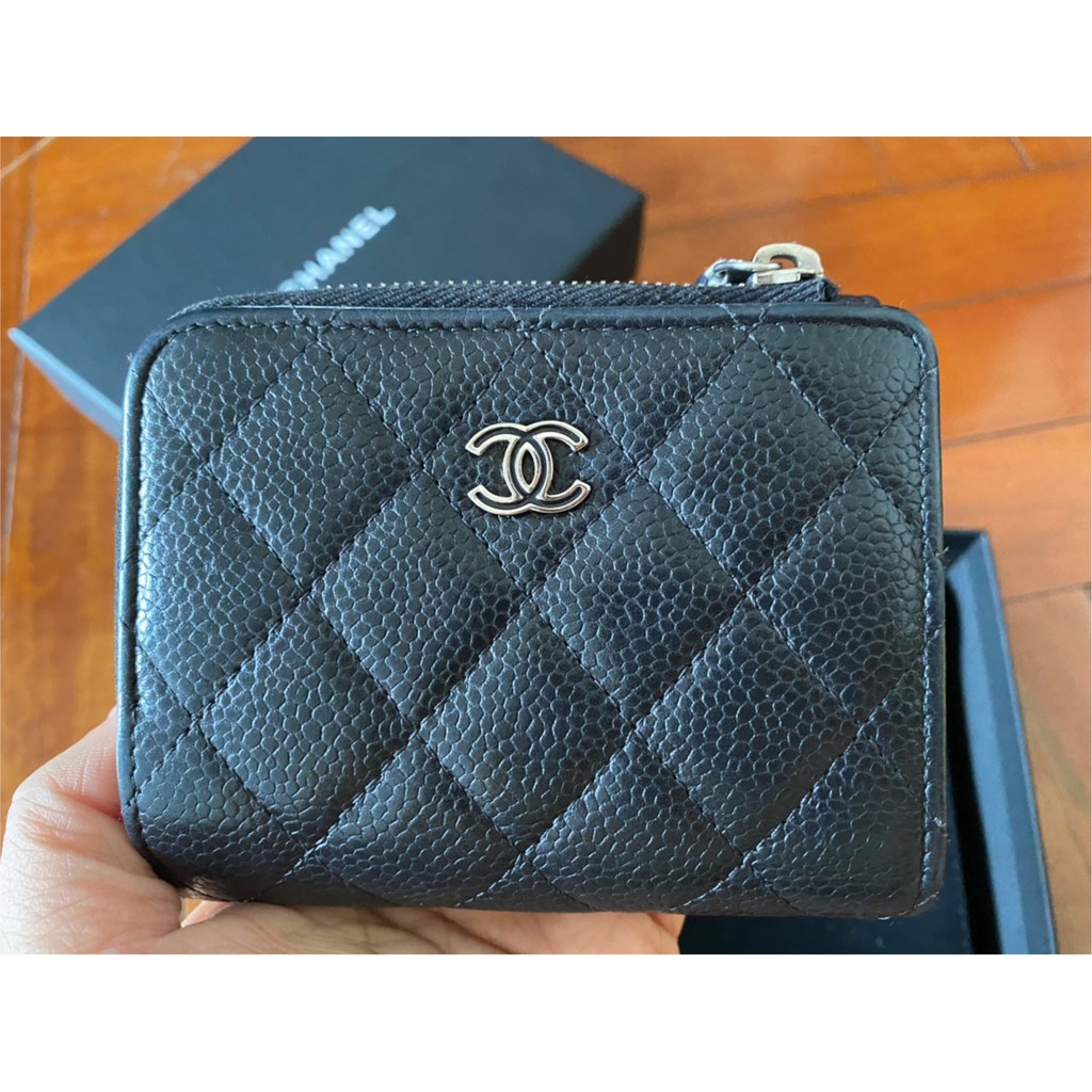 Chanel trifold wallet holo21 use in cond
