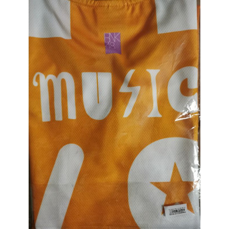 BNK48 เสื้อกีฬาสีอนุบาลหนูน้อย MusicBNK48 (มือหนึ่ง) ไซส์L พร้อมส่ง