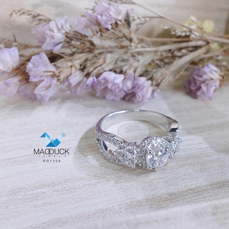 Madduckjewels แหวนเงินแท้ 925 CZ / โมอิส (Moissanite) / เพชรแลป (Lab Grown) ชุบโรเดียม แหวนแต่งงาน แหวนหมั้น RG1308