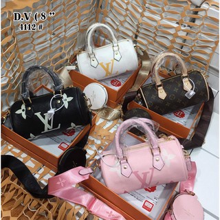 Hot!! SALE!! กระเป๋าหลุยส์ ขนาด 8นิ้วนิ้วงานสวยเป้ะใส่ของได้เยอะ กระเป๋าสะพาย กระเป๋าทรงหมอน หลุยส์งานสวยหนังดีมากรับประ