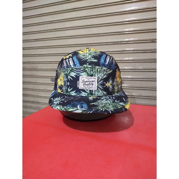 WHO.AU หมวกแผง 5 มือสอง