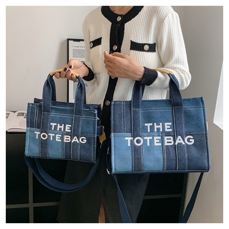 New Denim Stitching Portable Tote Bag Vintage เย็บปักถักร้อย Letter Crossbody Bag
