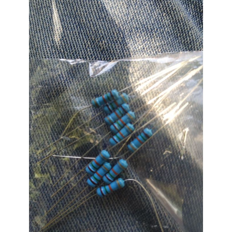 1/2 WATT 15 K OHM RESISTOR ต่อ 12 ชิ้น