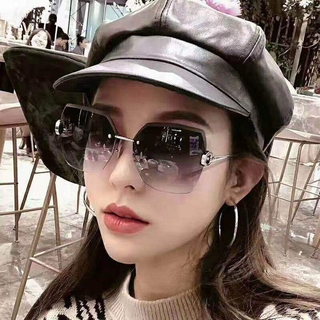 แว่นกันแดดไม่มีกรอบ Sun Glasses Sunglasses Fashion Sunglasses Womens Korean-Style Fashionable Rimless Crystal Trimming Sunglasses Womens UV-Resistant Diamond Sunglasses แว่นกันแดด