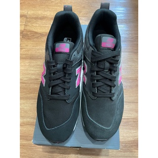 new balance WSOO9OB1 600 สีดำ ขาว 7 37 ครึ่ง มือ1 ผญ