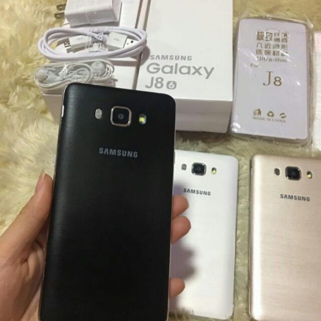 Samsung galaxy j8