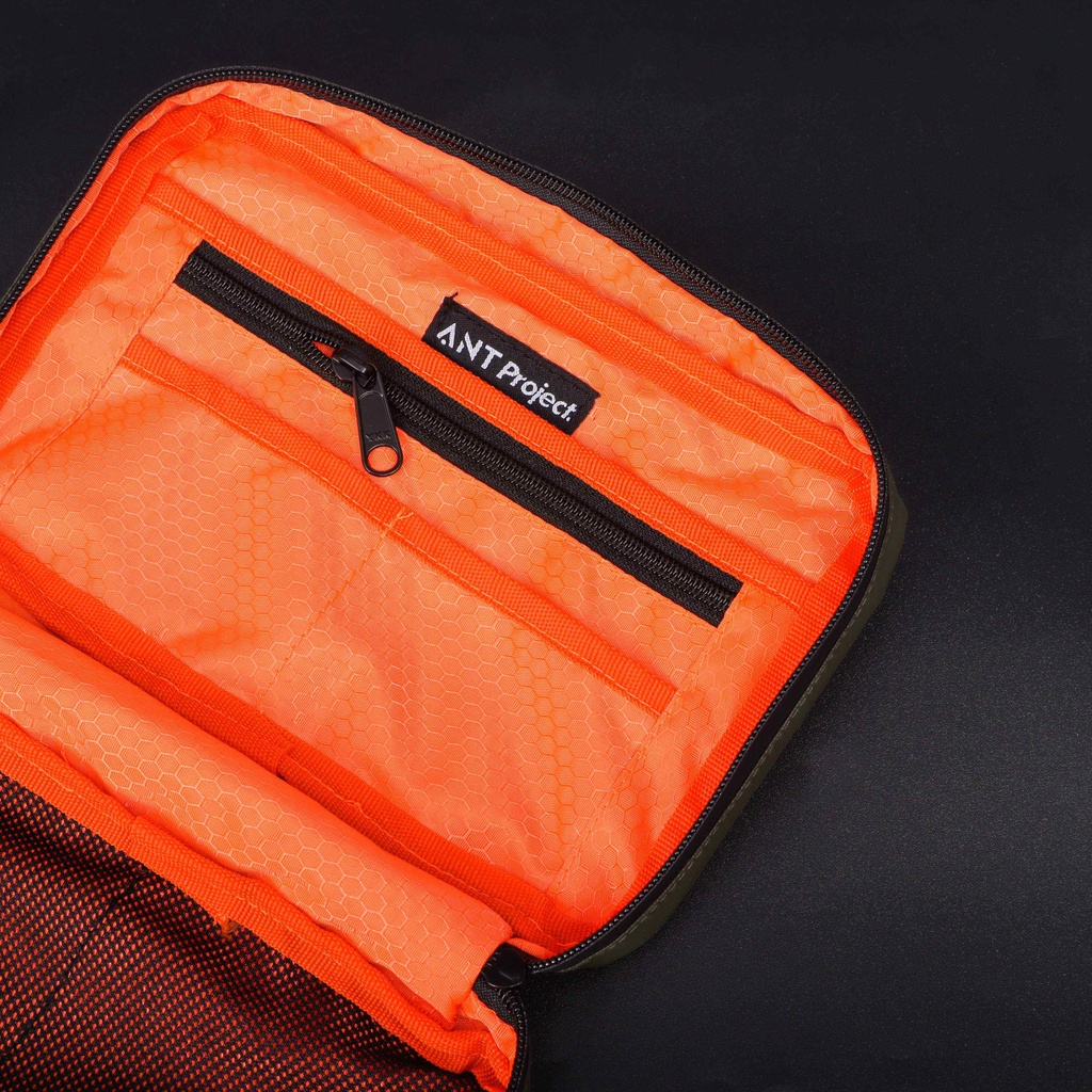 Hijau Ant PROJECT - Tech Pouch MOMENT Green Waterfroop - กระเป๋าคลัทช์
