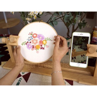 โต๊ะปักผ้าสำหรับ-ยึดสะดึงปักผ้า วัสดุไม้บีซ Embroidery Desktop Embroidery Frame*ไม่รวมสะดึงนะคะ