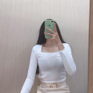 เสื้อแขนยาวคอเหลี่ยม💕