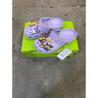 crocs classic x drew by Justin Bieber สีมันม่วง ได้ jibbitz แบบในรูปเลยนะคะ เป็นงานลิมิเตดอ