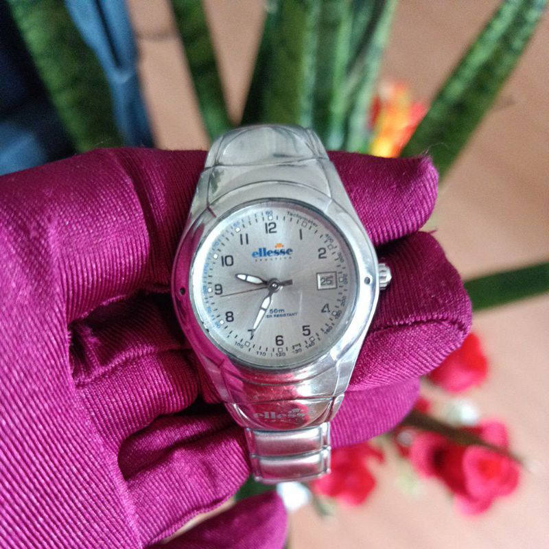 นาฬิกาแบรนด์เนมฝรั่งเศสellesseหน้าปัดสีขาวมีช่องบอกวันที่ ตัวเรือนสแตนเลสของแท้ 100% มือสองสภาพสวย
