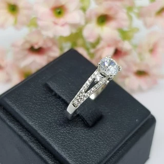 Memorine Jewelry แหวนเงินแท้ 925 ฝังเพชรสวิส (CZ) : ONLR85