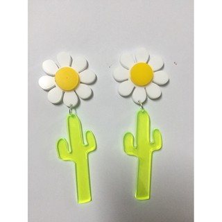 Acrylic earring 280.-