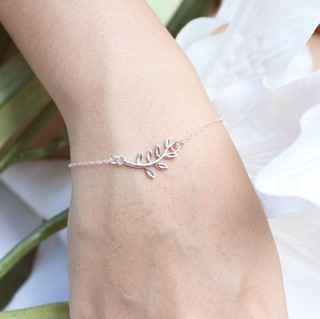 Olive branch bracelet สร้อยข้อมือ ลายใบมะกอก