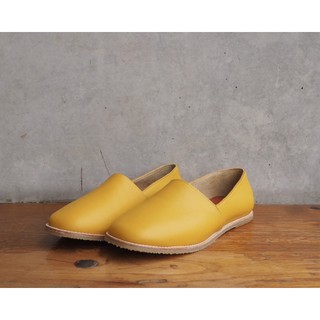 Welt flats by Korapinbagbkk รองเท้าแบบสวม หนังแท้ นิ่มๆ