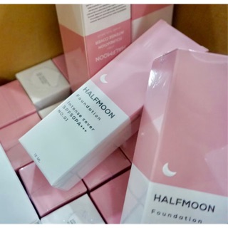 Halfmoon รองพื้นพระจันทร์