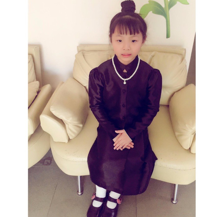 ชุดไทยจิตรลดา เบอร์ 5 สีดำสำหรับเด็กอายุ 5-6 ขวบชุดไทยสีดำสำหรับเด็กผู้หญิงชุดไทยเด็กใส่ไปงานพิธีชุดงานศพชุดเด็กสีดำ