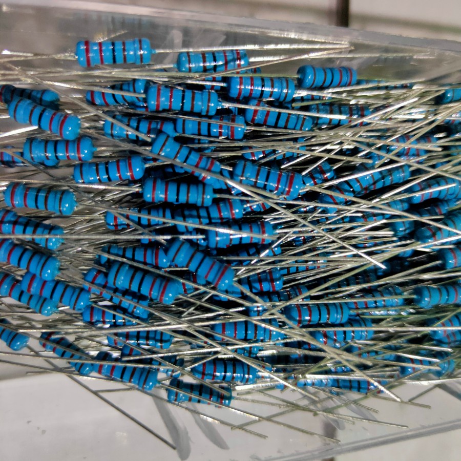 2K2 Ohm Resistor Half Watt Carbon 5% ต่อ 10 ชิ้น