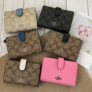 ของแท้100%⚡️พร้อมส่งที่ไทย🎀 COACH wallet เป๋าตังใบกลาง ใส่แบงค์พันได้นะคะ ช่องบัตรเยอะ พกง่าย มีช่องเหรียญ🛍🚨