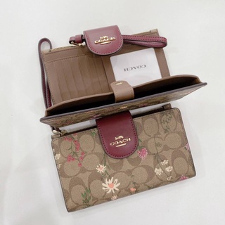 📮 กระเป๋าสตางค์COACH TECH WALLET IN SIGNATURE CANVAS WITH WILDFLOWER PRINT ใส่ไอพลัสได้ค่ะ