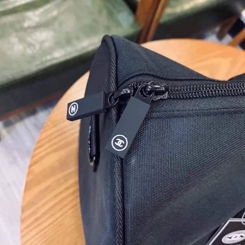 กระเป๋าเดินทางสีดำCHANEL