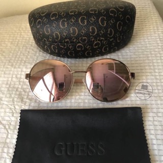 แว่นกันแดดกันยูวี Guess