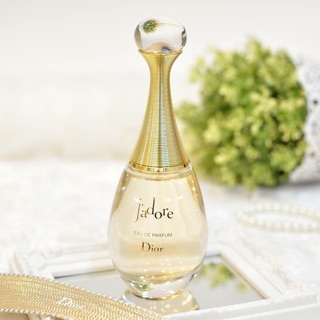 Dior Jadore EDP  100ml ราคาห้าง 6250.- ลดเหลือ 2200.-  inboxJadore Labsolu Perfume by Christian Dior, Escape into the l