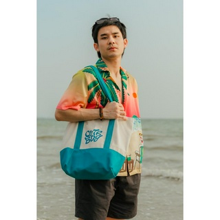 CuteBoy Shop   กระเป๋าผ้าแคนวาสพิมพ์ลาย CuteBoy On The Beach Tote Bag