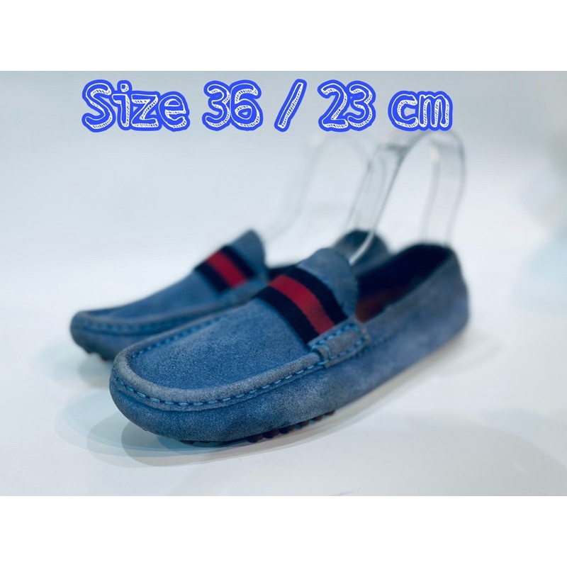 GUCCI Queen Suede Loafer Blue