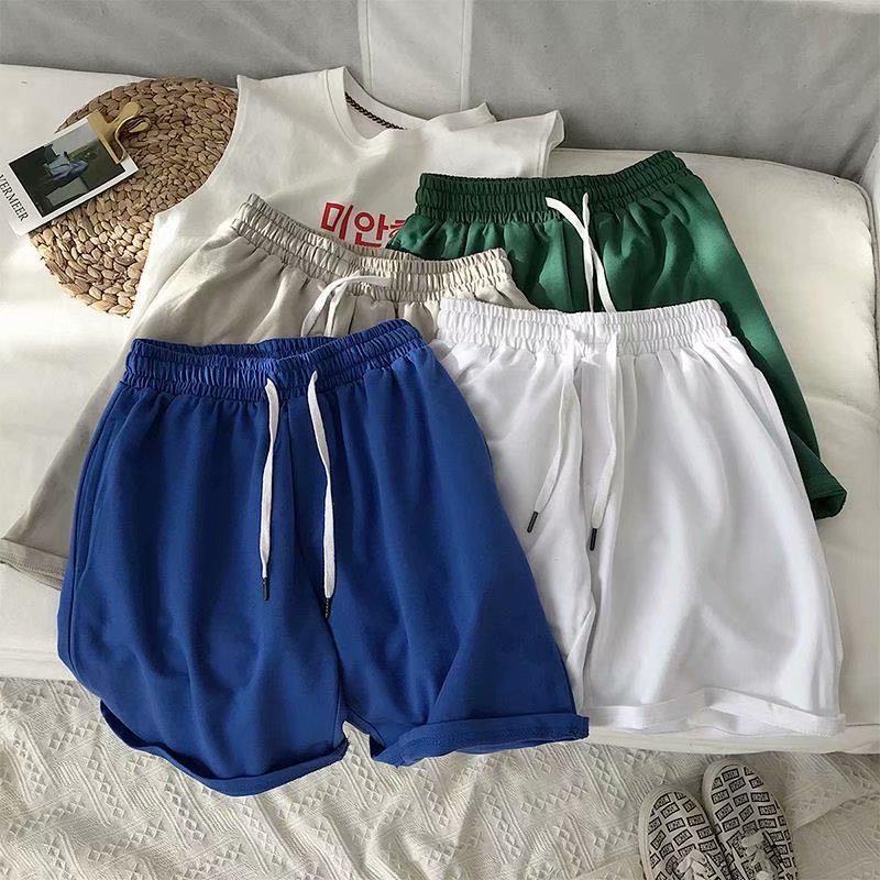กางเกงขาสั้นสั้น หลายสีตัวเลือกสีทึบกางเกงขาสั้นฤดูร้อนสบายๆแฟชั่นย้อนยุคเวลาสีทึบกระโหลกสไตล์กางเกงขาสั้นสบายระบายอากาศหลวมกีฬากางเกงขาสั้นผู้ชายผู้หญิงคมชัดกางเ