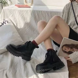 พร้อมส่ง รองเท้าบูทหุ้มข้อ มีซิปข้าง เสริมส้น 4 เซน หนังด้าน