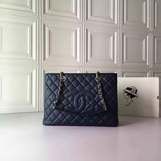 ❌Sale7590ใบเดียว❌Chanel GST Caviarskin (Ori)📌size 33 cm.📌 📌สินค้าจริงตามรูป เนื้องานสวยงาม หนังแท้ป่องสวย 📌กล่อง