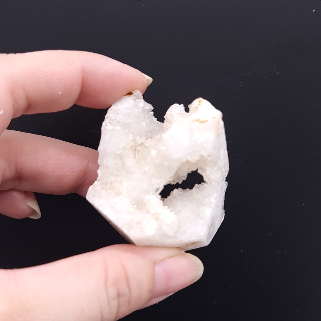 หอยนางรมธรรมชาติคริสตัลคริสตัลธรรมชาติไม่สม่ําเสมอ Druzy Agate Crystal /Geode/Cluster