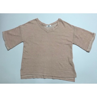 เสื้อผ้ายืดสีชมพู oversize