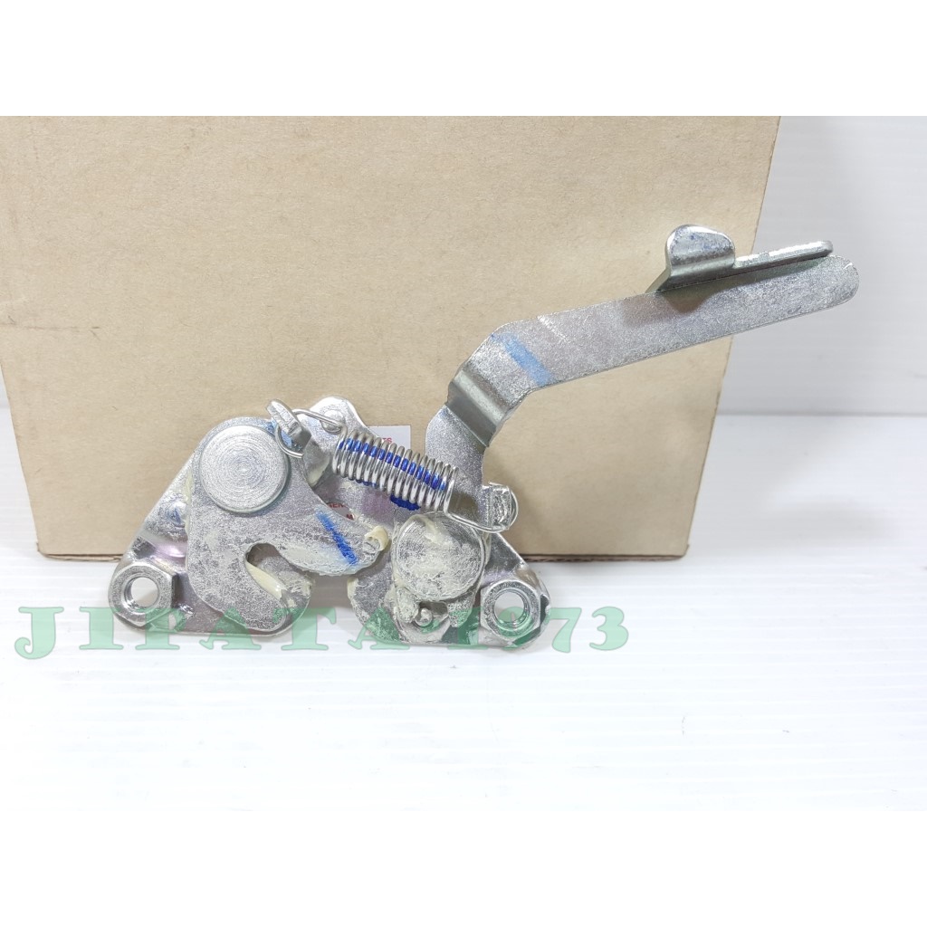 (Scoopy i) ชุดกลอนล๊อคเบาะ Honda Scoopy i แท้