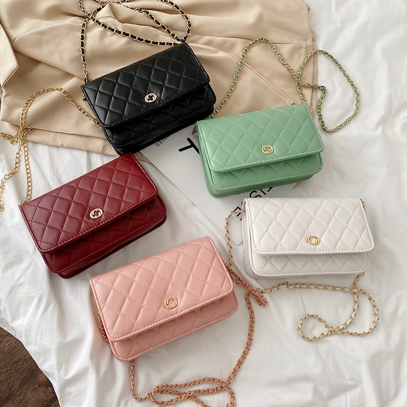 NAMCHA SHOP  กระเป๋าสะพายข้าง กระเป๋าผู้หญิง สายโซ่ F49