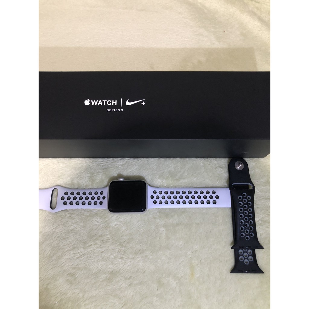 Apple Watch series 3 Nike+ GPS 42mm มือสอง พร้อมกล่อง สายชาร์จ