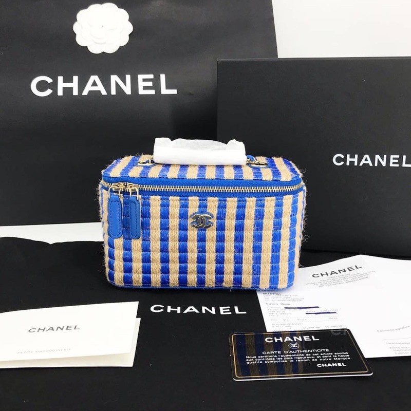 New‼️ Chanel Vanity Case Raffia Crossbody  Holo30 สีฟ้า💙 หายาก หมดทุกShop  น้องน่ารักมากๆ ใส่ของและใช้งานได้จริง คุ้ม
