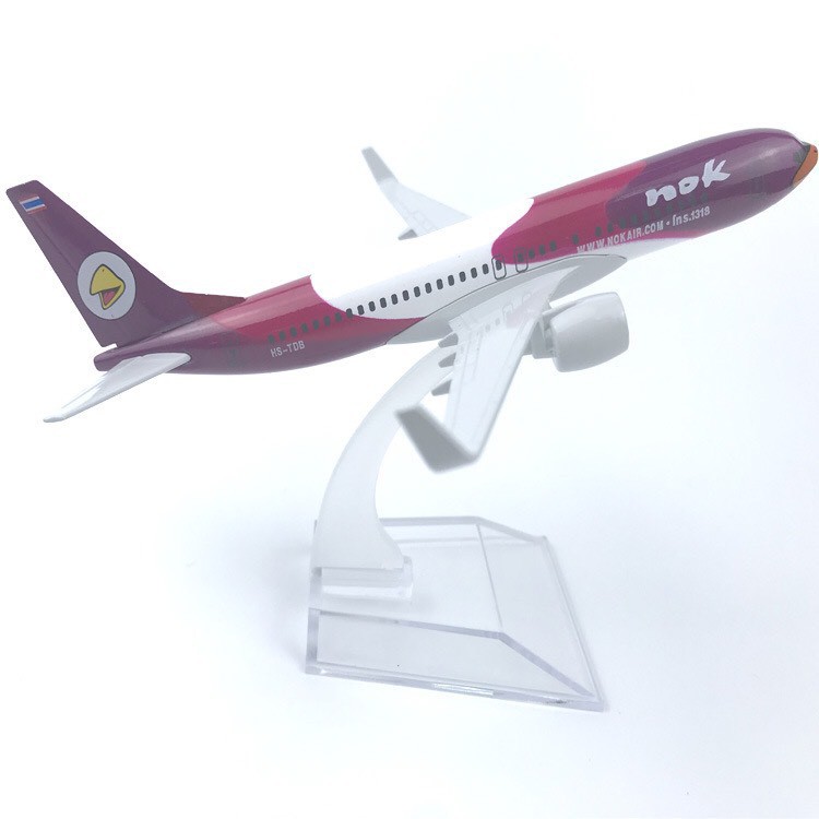 [16cm] โมเดลเครื่องบิน นกแอร์ ม่วง 737 NokAir (Aircraft Model) วัสดุทำจากเหล็ก เครื่องบิน พร้อมฐาน สำหรับตั้งโชว์