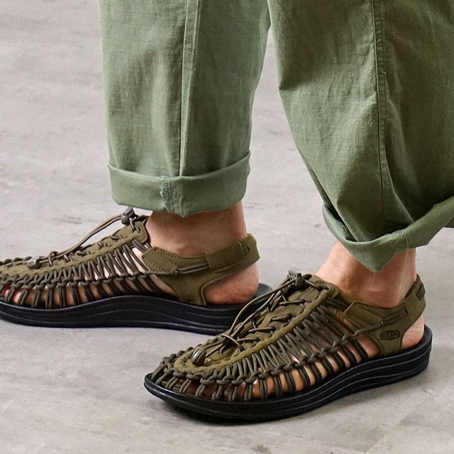 [ลด30% เก็บโค้ด 2509FASHDD] KEEN Men Uneek - Olive/Black รองเท้า คีน แท้ รุ่นฮิต ผู้ชาย