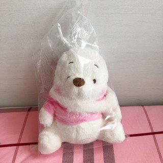 ตุ๊กตา winnie the pooh (pink snow) ขนาด 9”