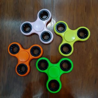 Fidget spinner หลากสี