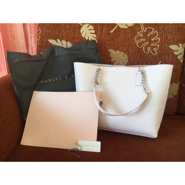กระเป๋า charles&keith