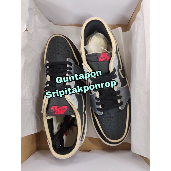 Jordan 1 Low OG EX “Dark Smoke Grey” 8.5US / 42EUR / 26.5CM Condition : New Price : 6,190฿ (พร้อมส่ง
