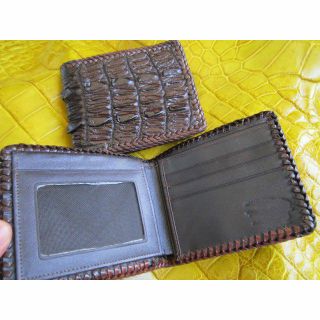 Crocodile Bifold wallet  กระเป๋าสตางค์จระเข้ชาย