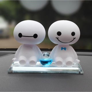 Baymax ตุ๊กตาหุ่นยนต์เขย่าหัว สําหรับตกแต่งภายในรถยนต์