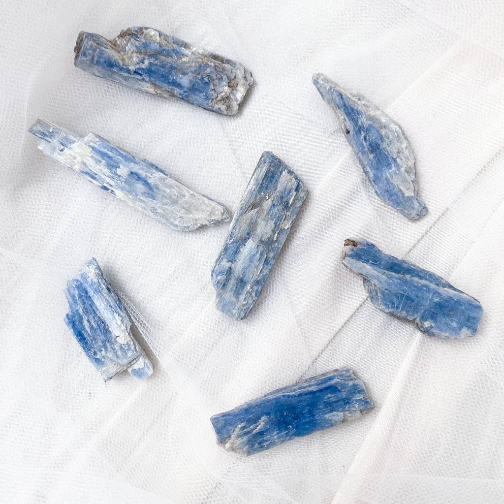 Kyanite ดิบ [Jamstones x NewAge FSG SG LOCAL]