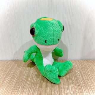 น้องจิ้งจกน้อยสีเขียว Geico น้องเป็นงานตาโต น่ารักๆค่ะ ท่านั่ง