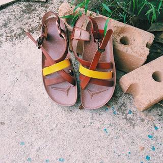 Leather Sandals 7